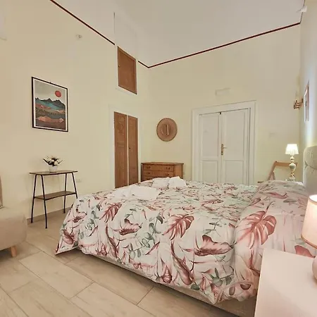 アパート Neathea